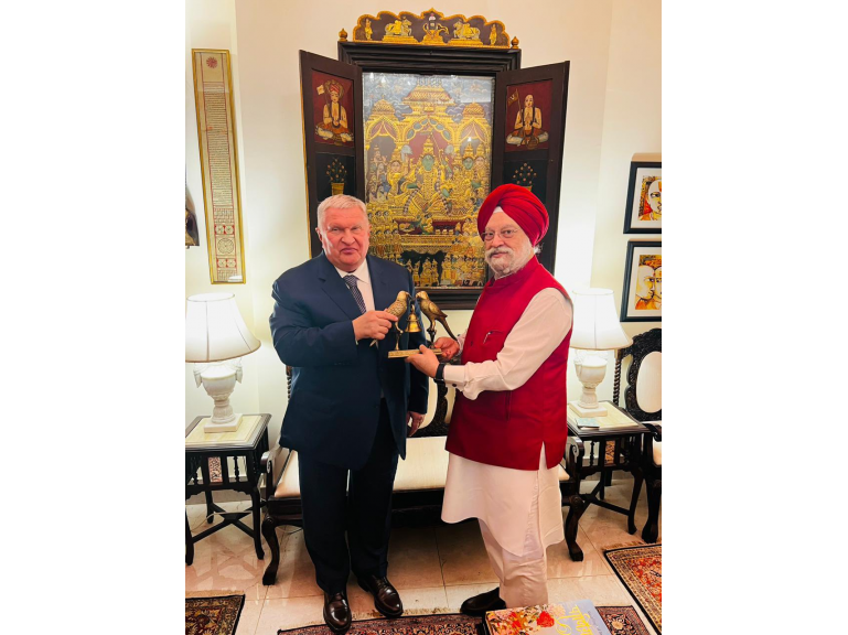 Rosneft Oil Company CEO Igor Sechin made a working visit to India