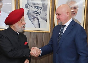 Russia's Energy Minister Sergei Tsivilev had a meeting with India's Minister of Petroleum and Natural Gas Hardeep Singh Puri Russia's Energy Minister Sergei Tsivilev had a meeting with India's Minister of Petroleum and Natural Gas Hardeep Singh Puri