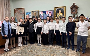 On the eve of the Russian Diplomatic Workers’ Day, a tour of the Ambassador Alexander Kadakin Museum was organized for students of the Russian Embassy’s School On the eve of the Russian Diplomatic Workers’ Day, a tour of the Ambassador Alexander Kadakin Museum was organized for students of the Russian Embassy’s School